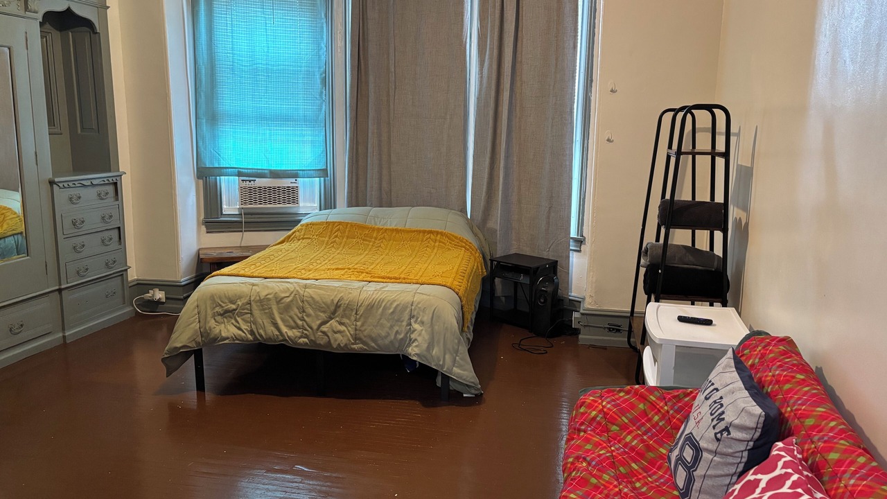 Photo of Bedroom in Glenwood