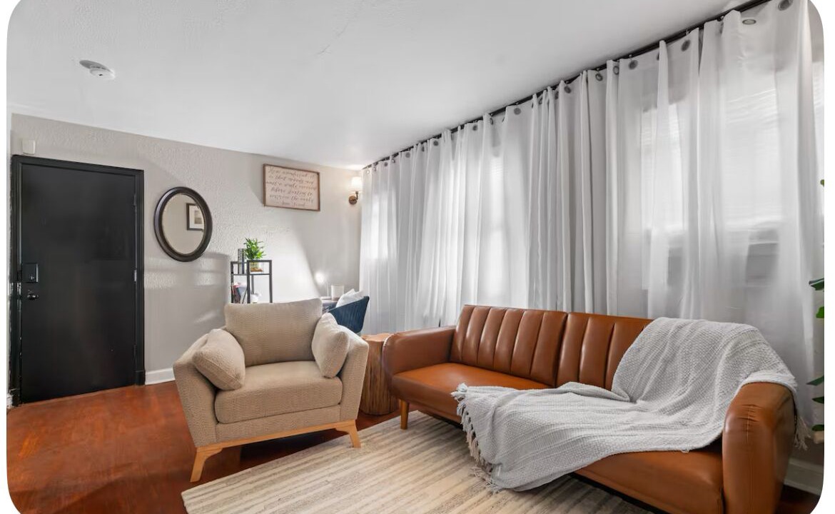 Photo of Livingroom in Fairlawn