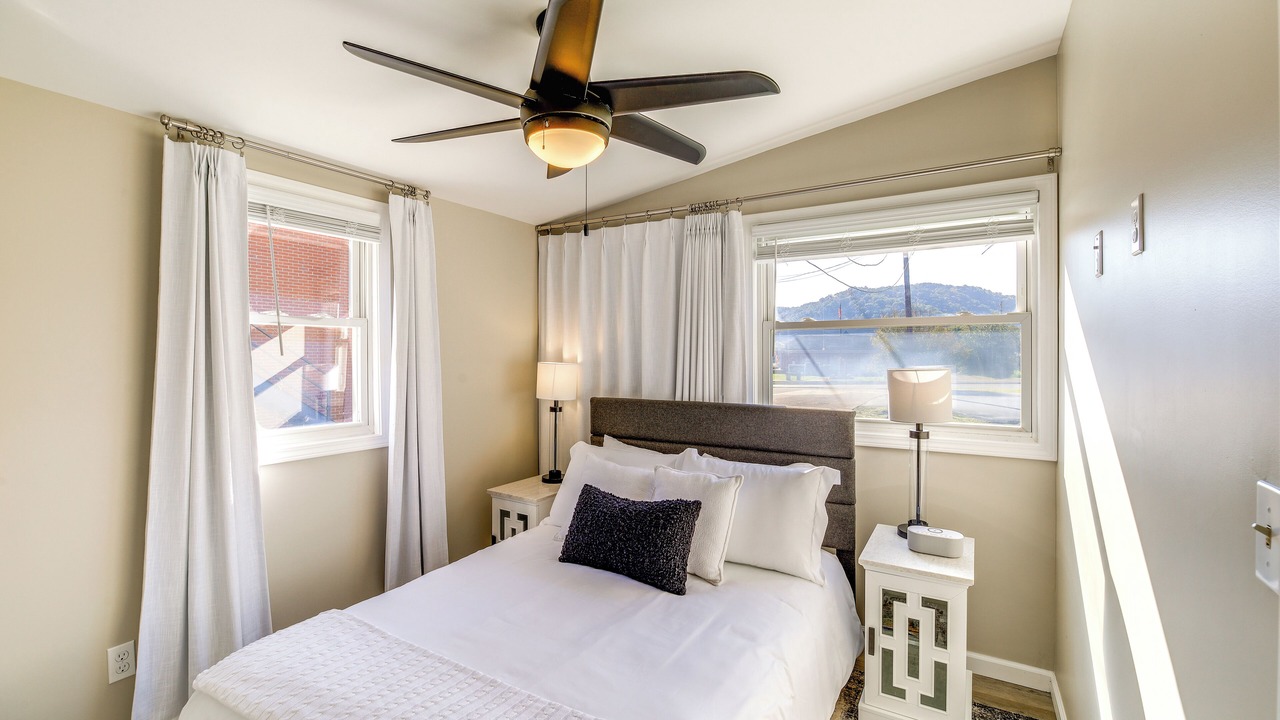 Photo of Bedroom in Prestonsburg