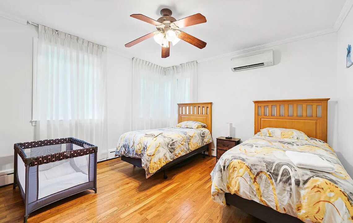 Photo of Bedroom in Woodridge