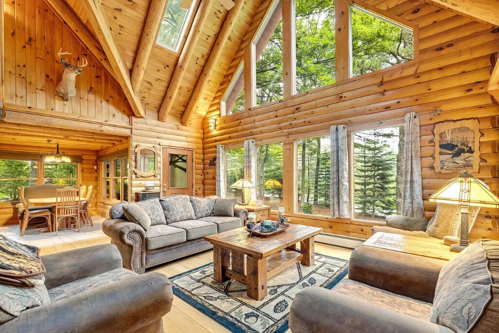 Photo of Livingroom in Canadensis