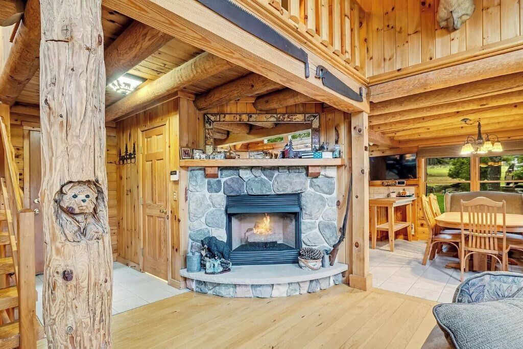 Photo of Livingroom in Canadensis