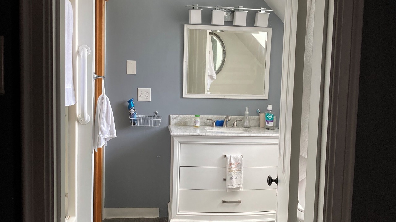 Photo of Bathroom in Clifton Heights