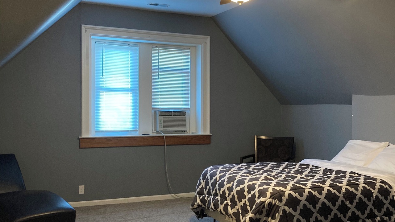 Photo of Bedroom in Clifton Heights