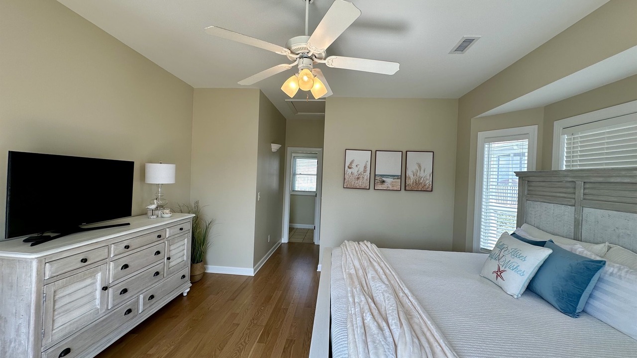 Photo of Bedroom in Village of Stump Sound