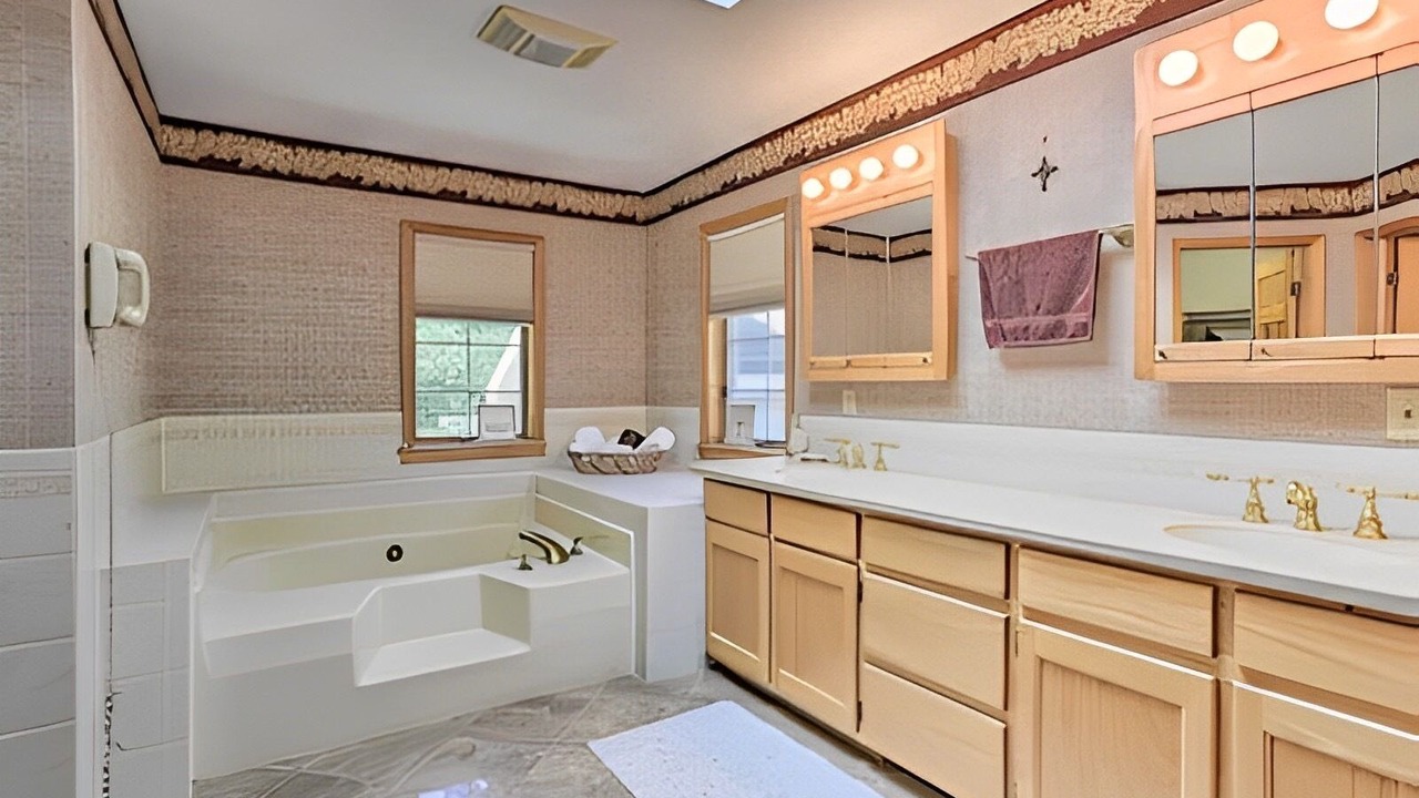 Photo of Bathroom in Hancock