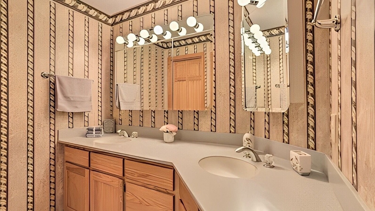 Photo of Bathroom in Hancock