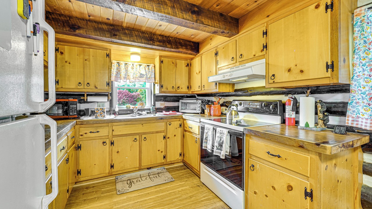Photo of Kitchen in Oakland Mills