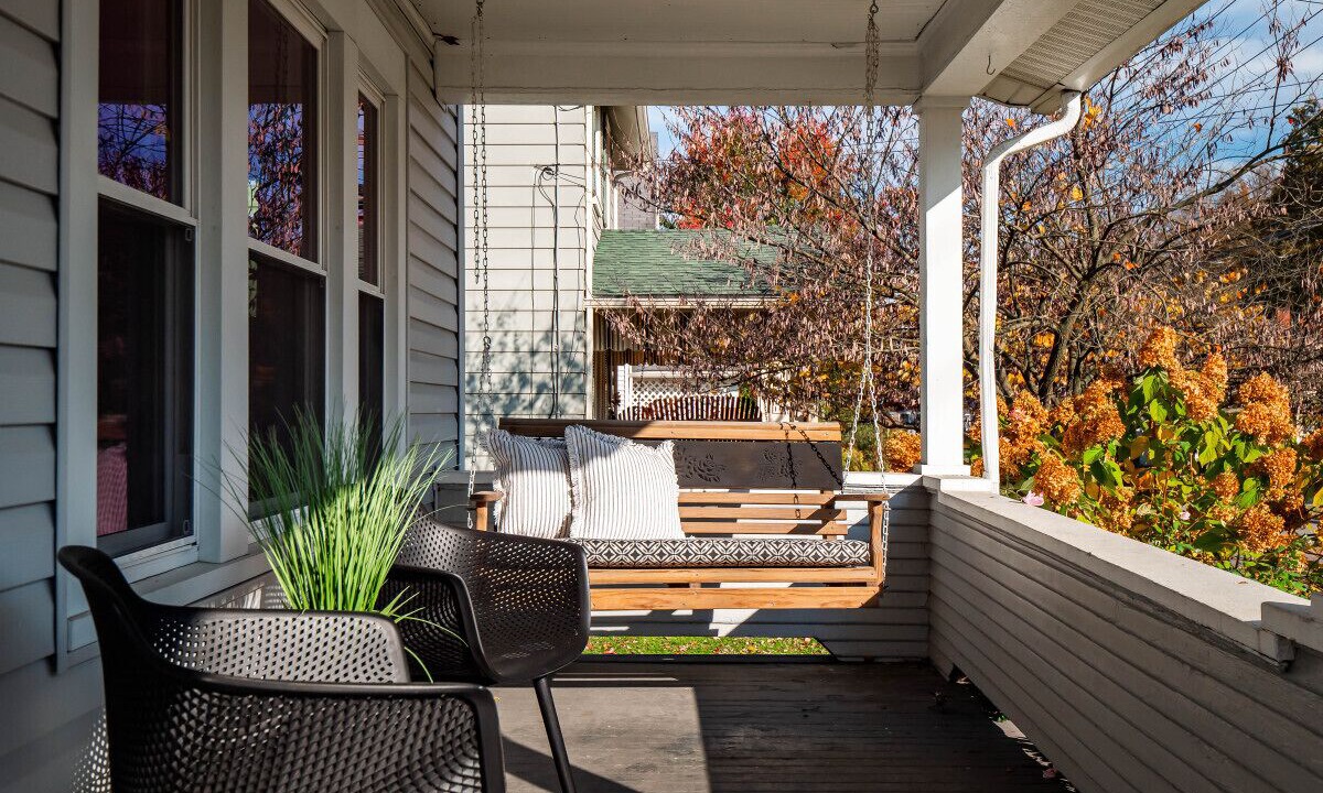 Photo of Patio Balcony in Cuyahoga Falls