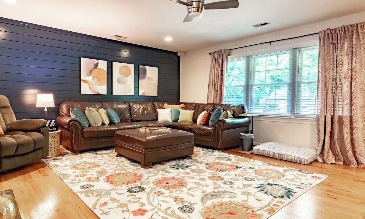 Photo of Livingroom in Northwest Raleigh