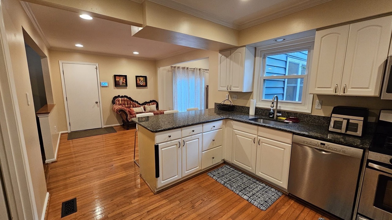 Photo of Kitchen in White Oak
