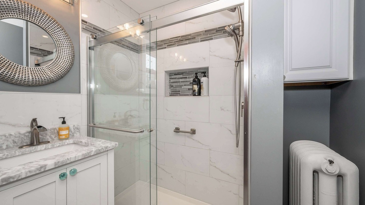 Photo of Bathroom in Lakeside Park