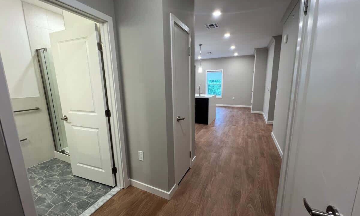 Photo of Bathroom in Dunellen