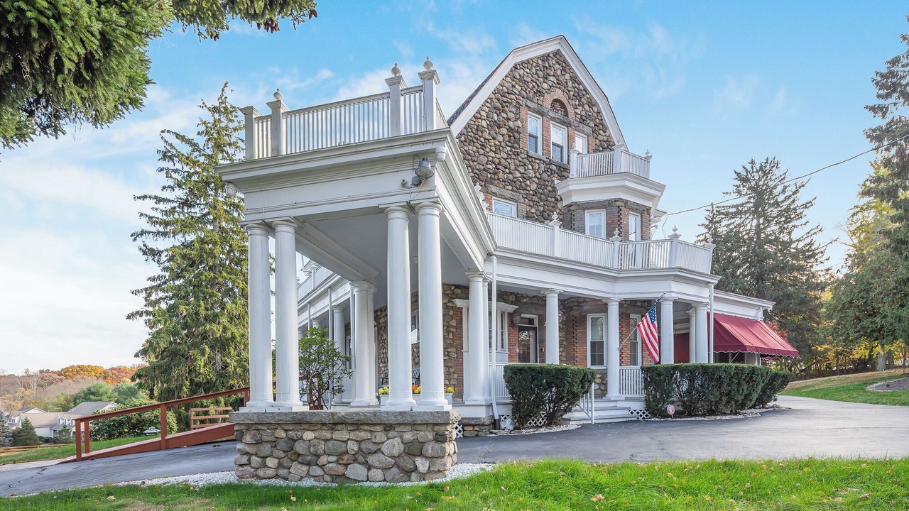 Photo of Outdoor in Montebello