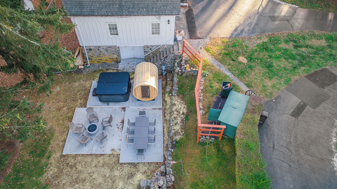 Photo of Outdoor in Montebello