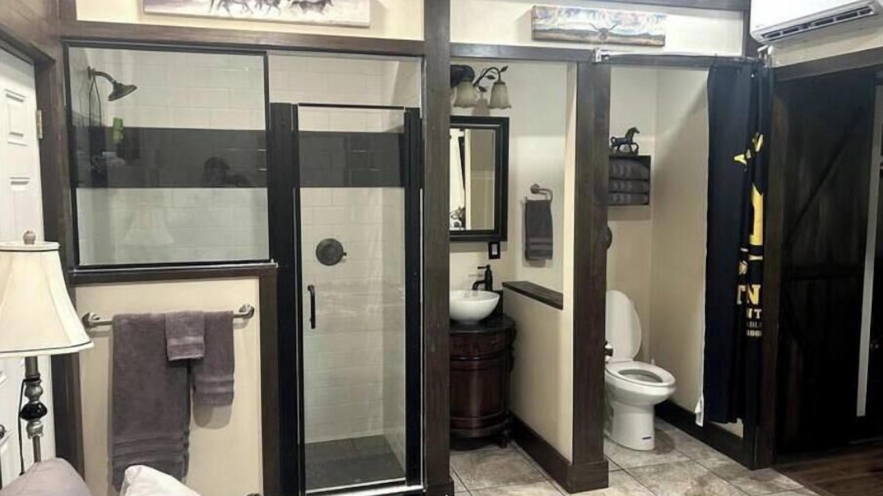 Photo of Bathroom in Rogersville
