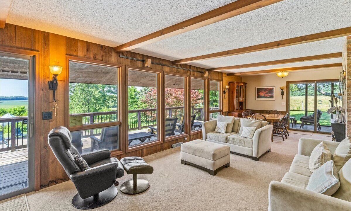 Photo of Livingroom in Ashville