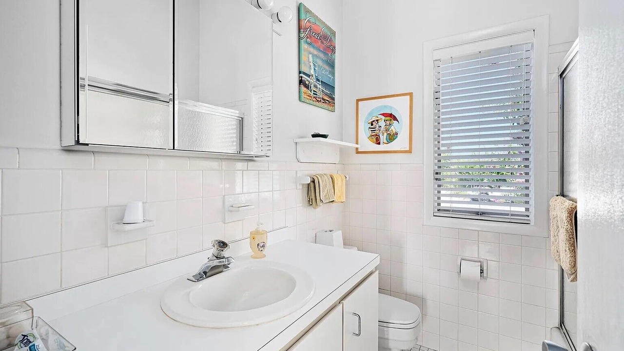 Photo of Bathroom in Loveladies
