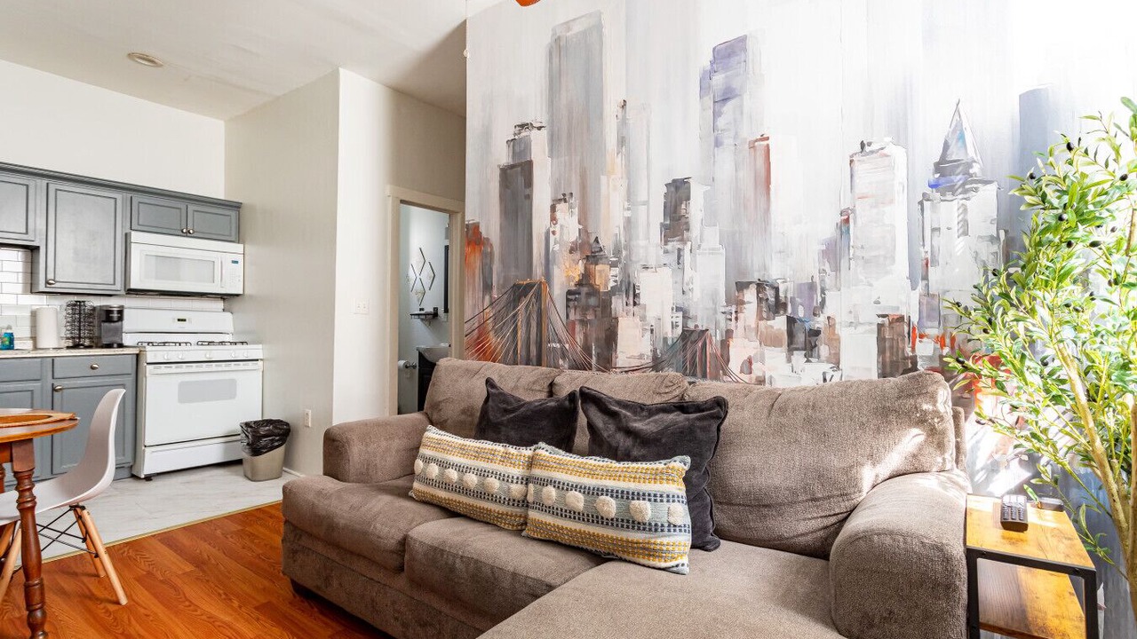 Photo of Livingroom in Constable Hook