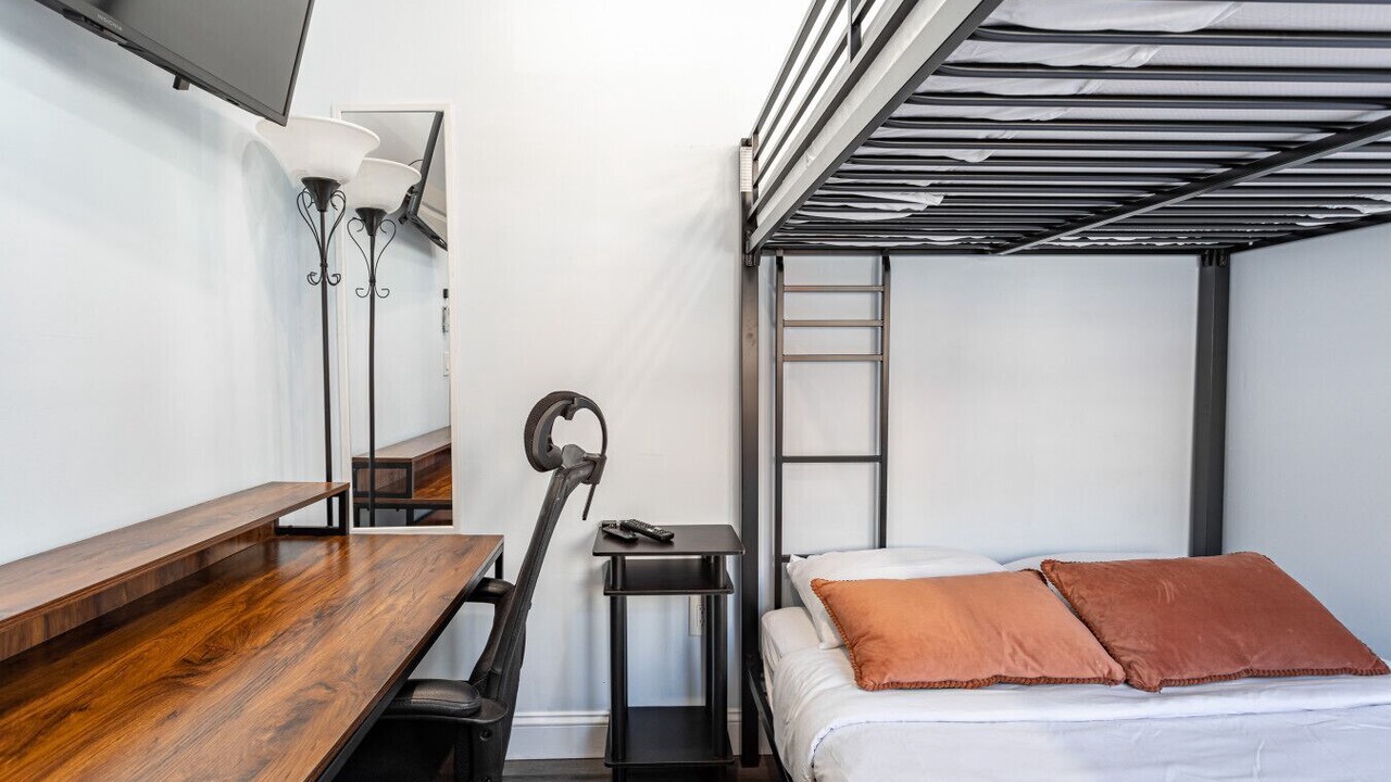 Photo of Bedroom in Constable Hook
