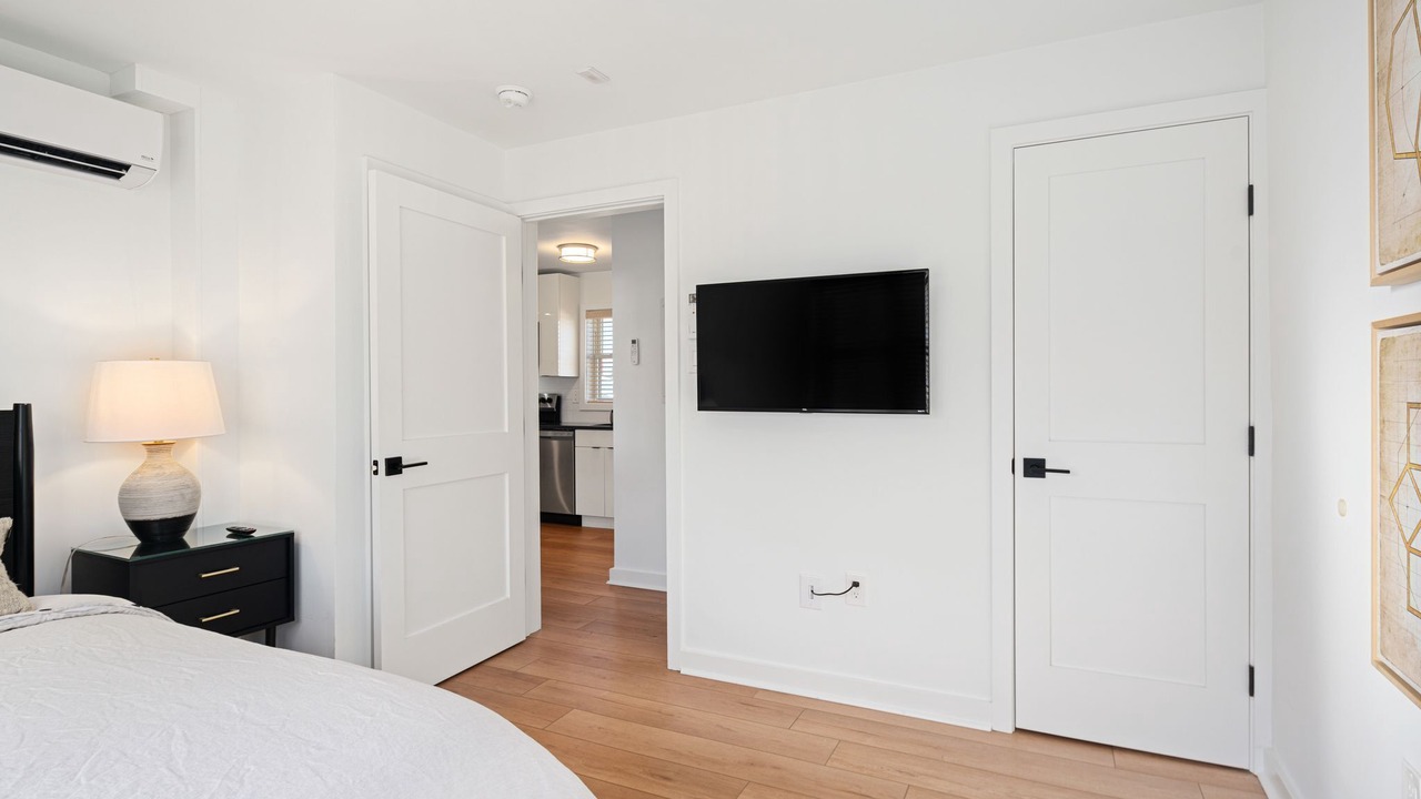 Photo of Bedroom in Manoa