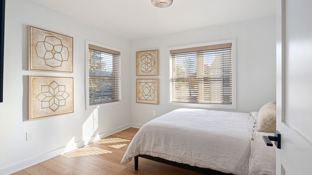 Photo of Bedroom in Manoa