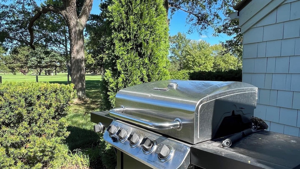 Photo of Outdoor in Huron