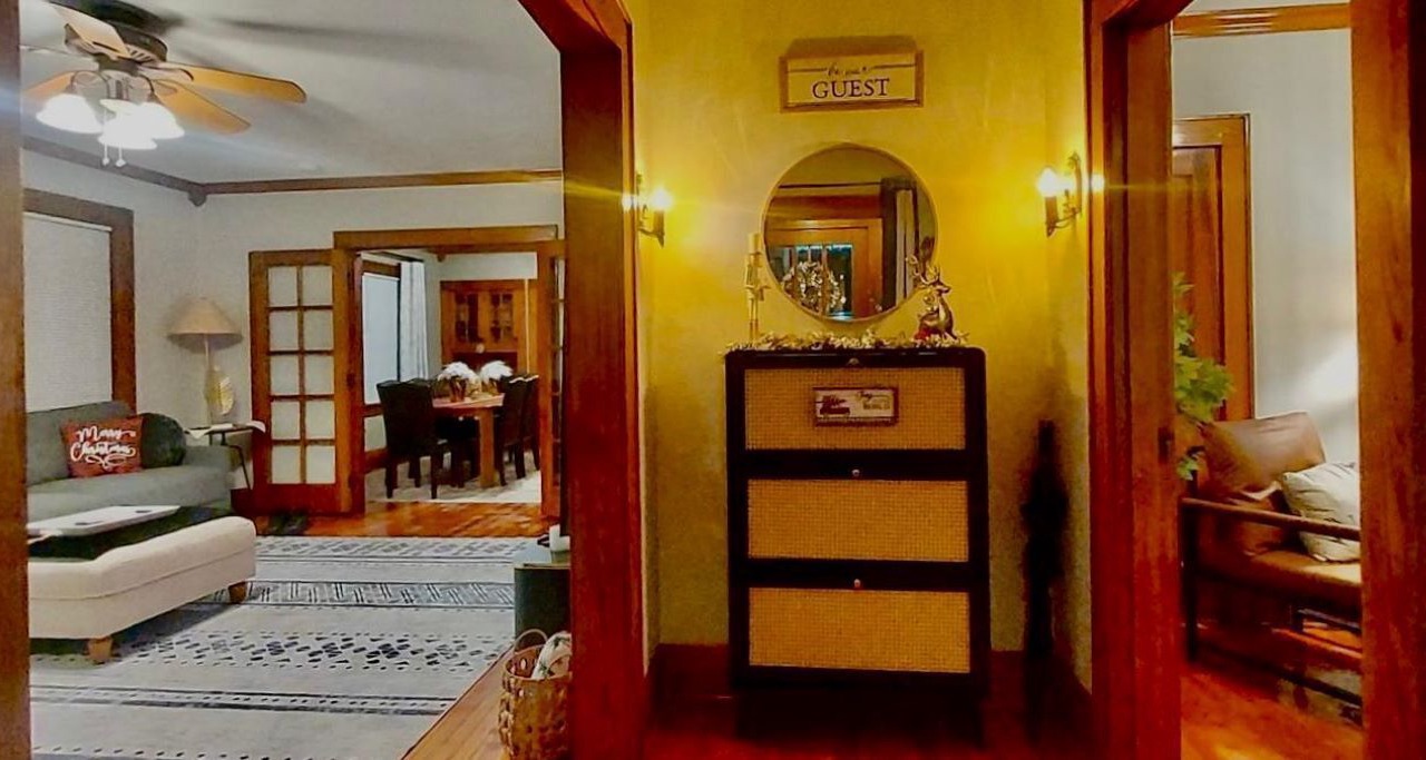 Photo of Livingroom in Hamilton