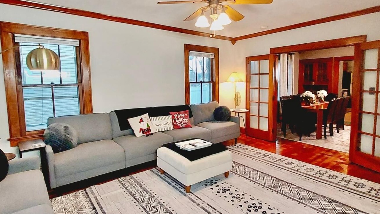 Photo of Livingroom in Hamilton