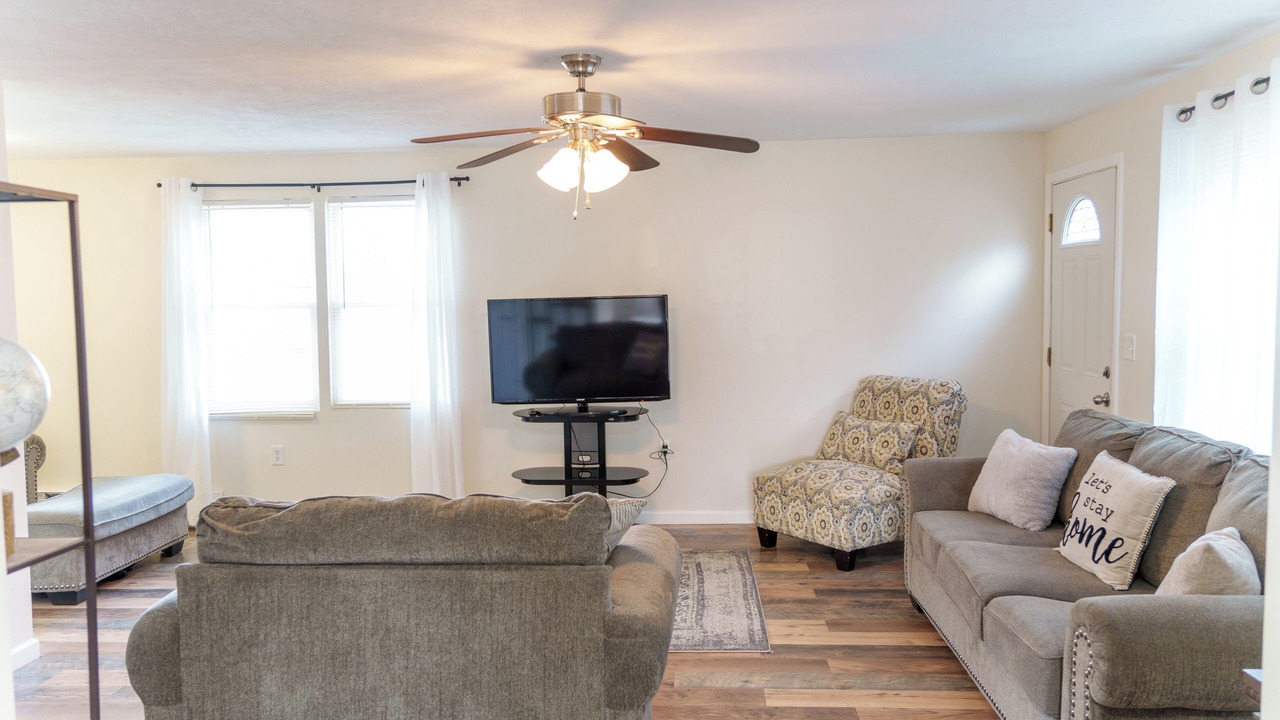 Photo of Livingroom in Bridgeport