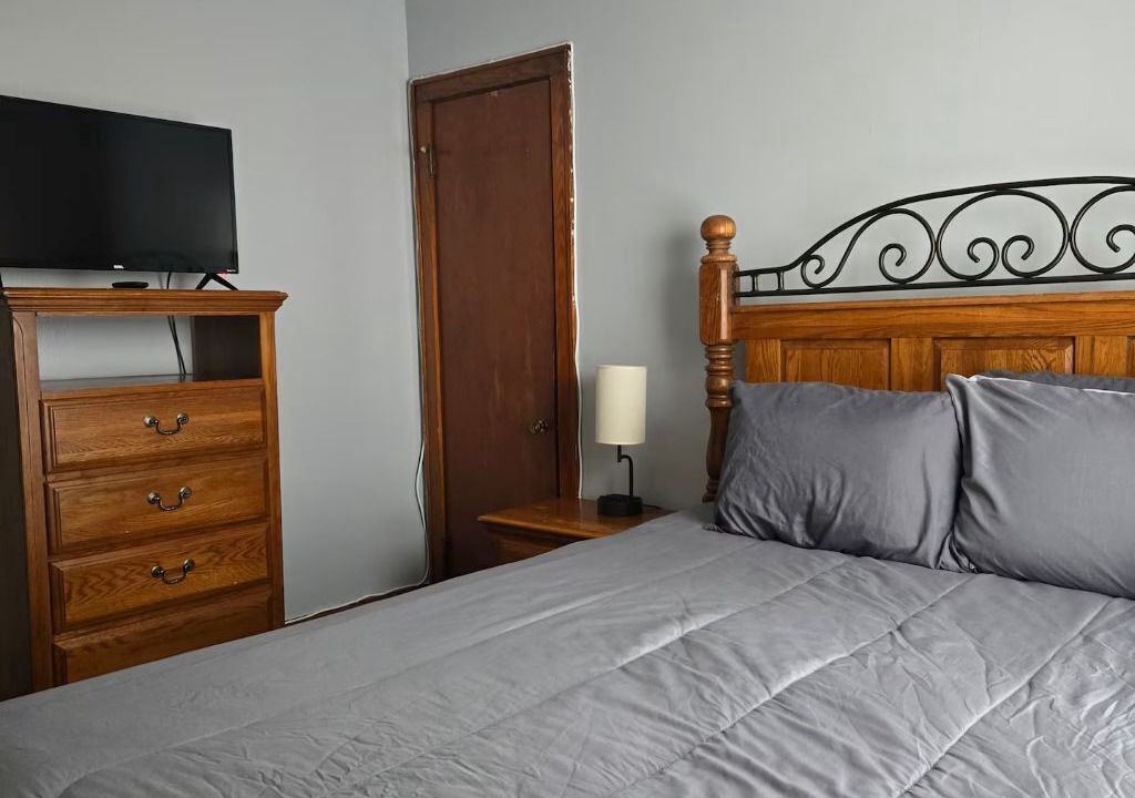 Photo of Bedroom in Kyle