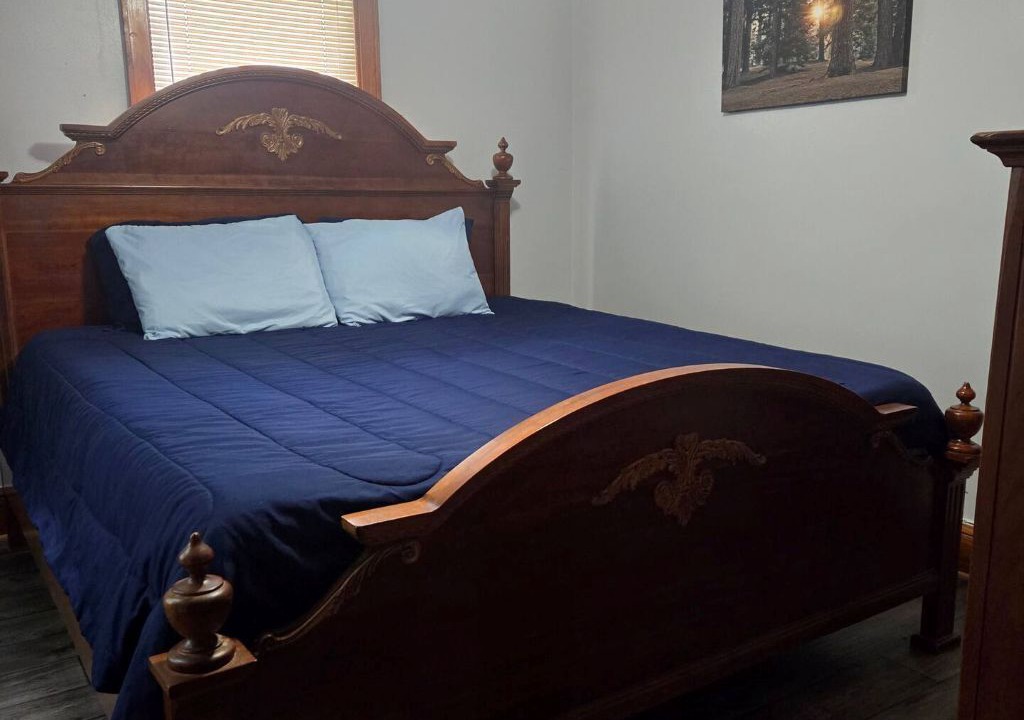 Photo of Bedroom in Kyle