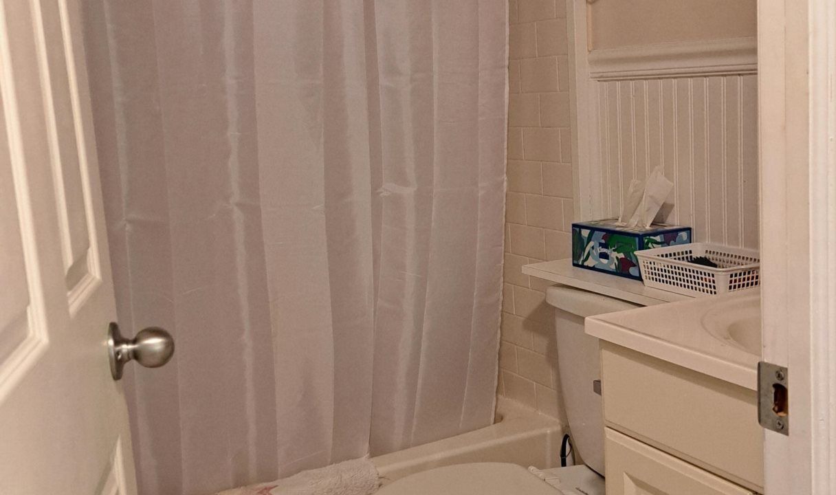 Photo of Bathroom in Lakeside