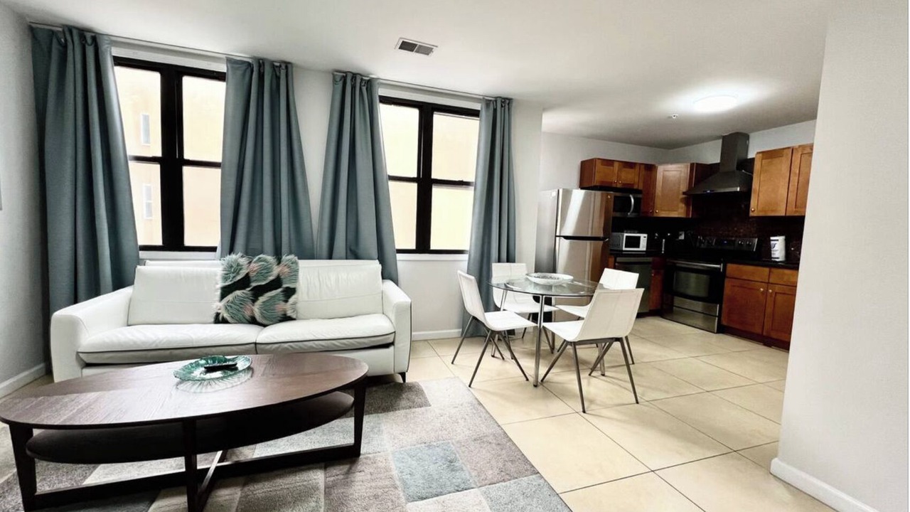 Photo of Livingroom in Chinatown