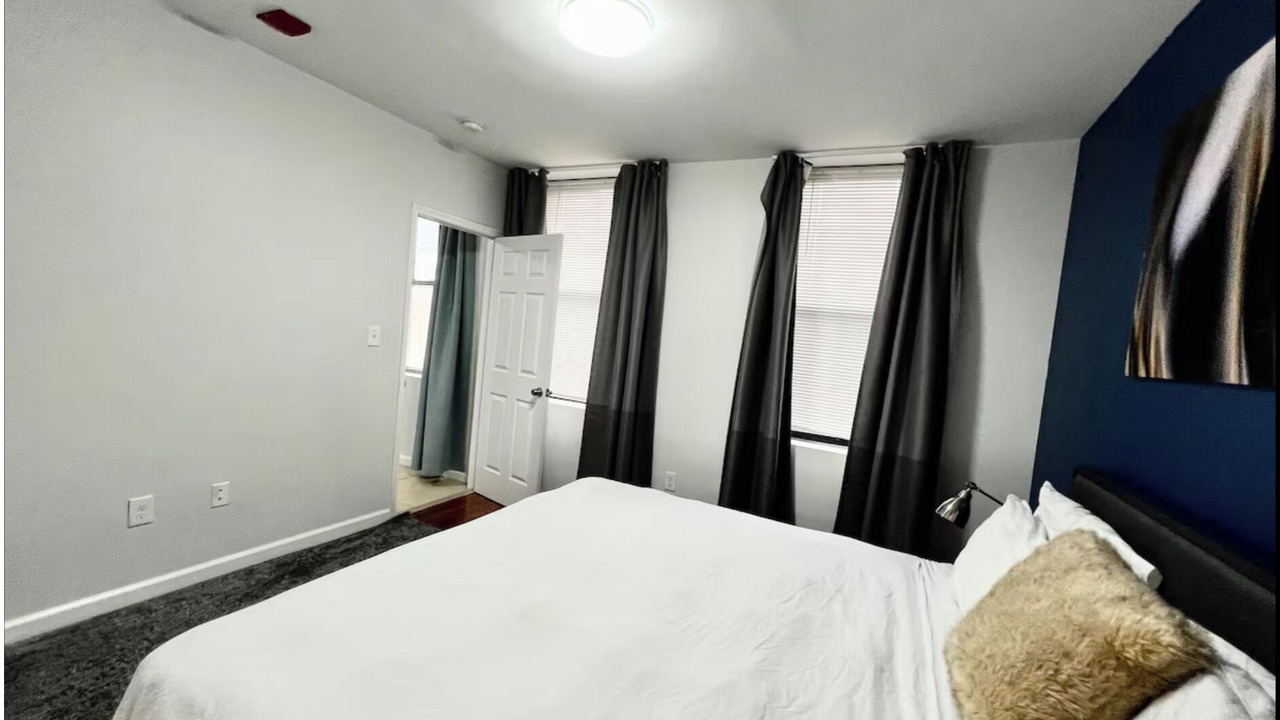 Photo of Bedroom in Chinatown