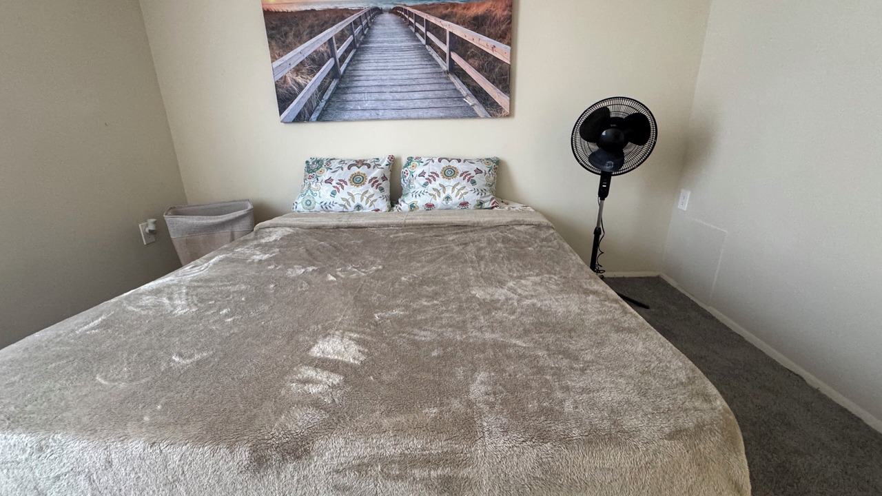 Photo of Bedroom in Halethorpe