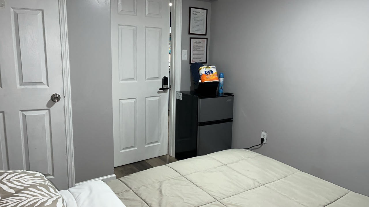 Photo of Bedroom in Newark