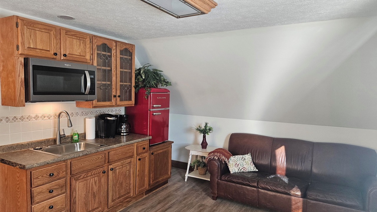 Photo of Livingroom in Newton Falls