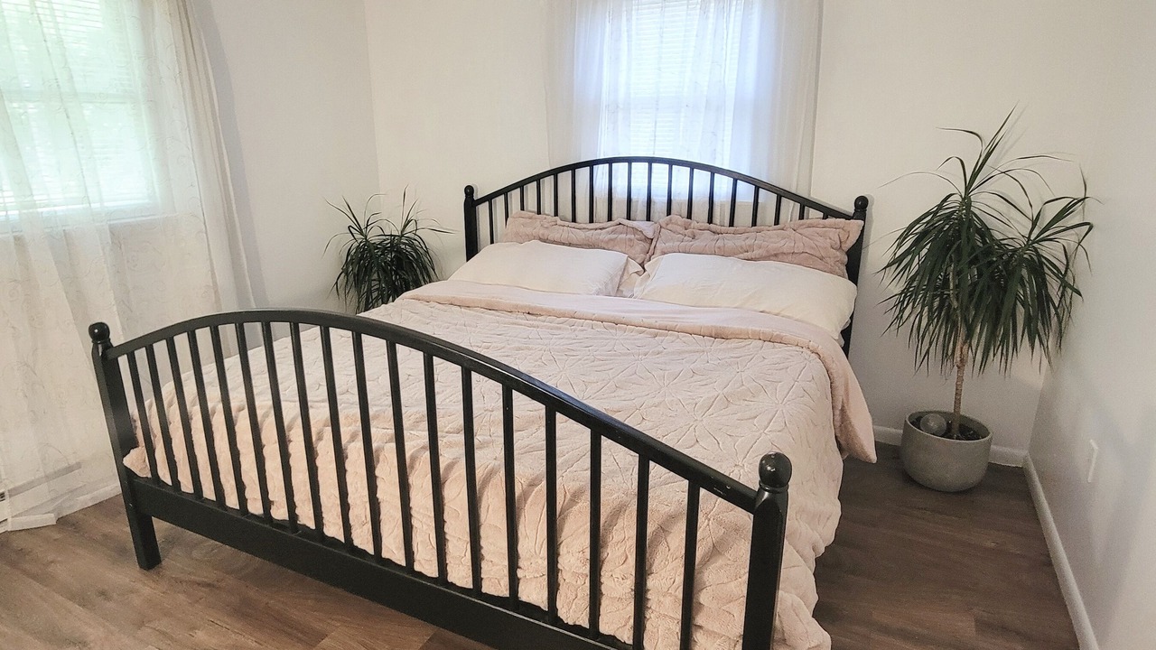 Photo of Bedroom in Lansing