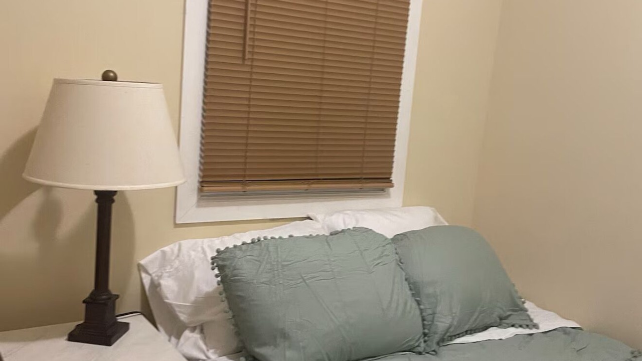 Photo of Bedroom in Newark