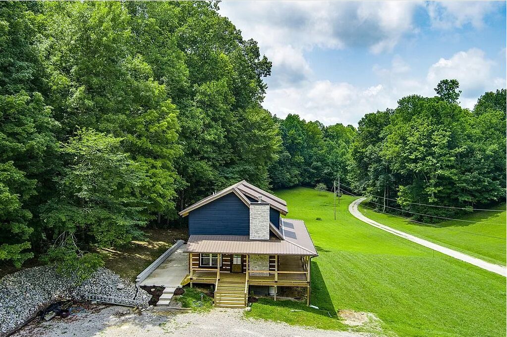 Photo of Outdoor in Byrdstown