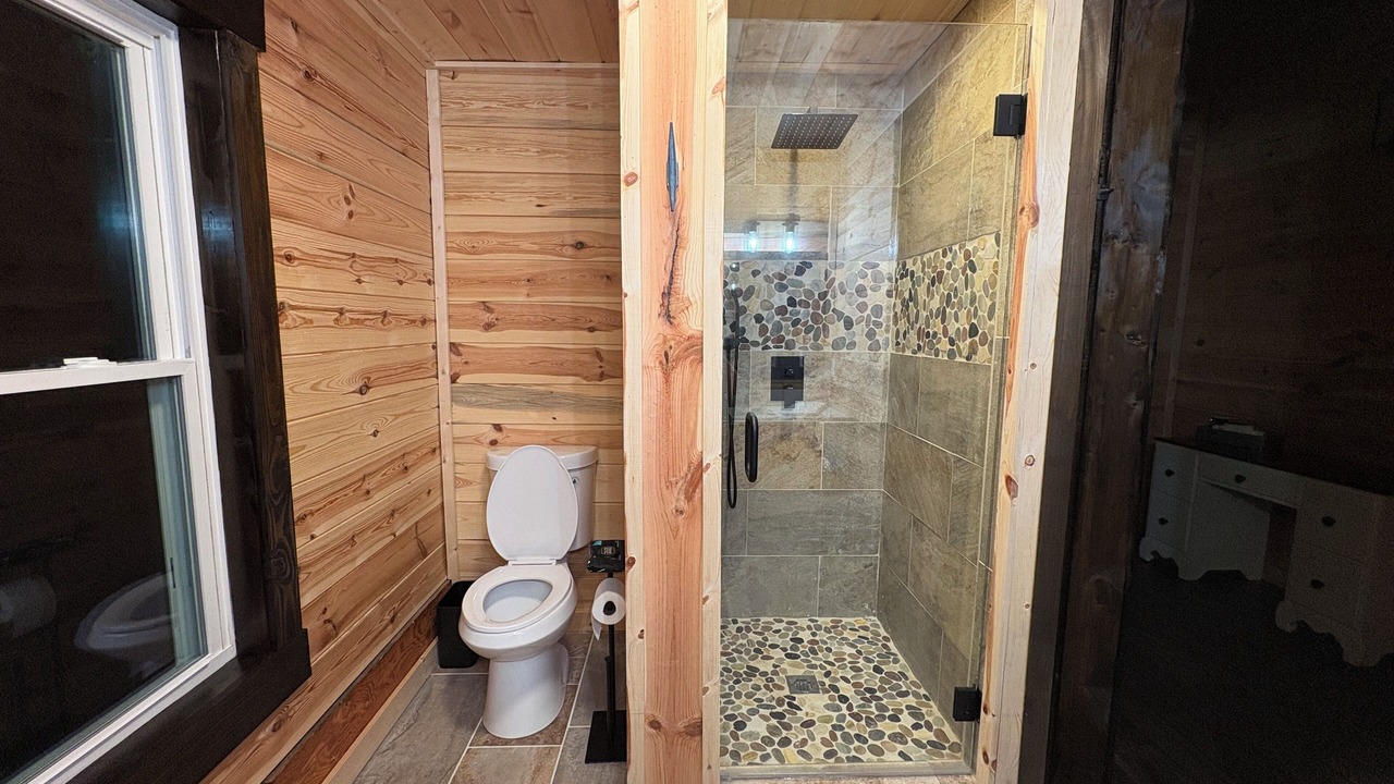 Photo of Bathroom in Byrdstown