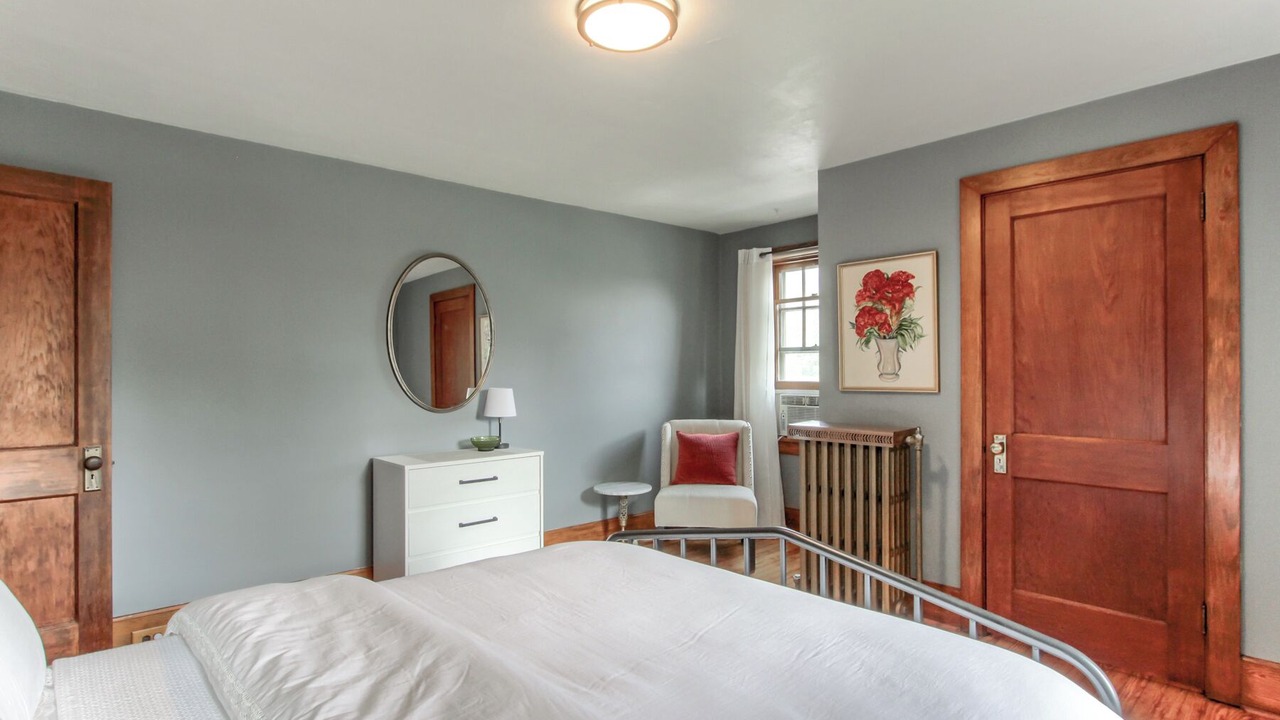 Photo of Bedroom in Loyalton