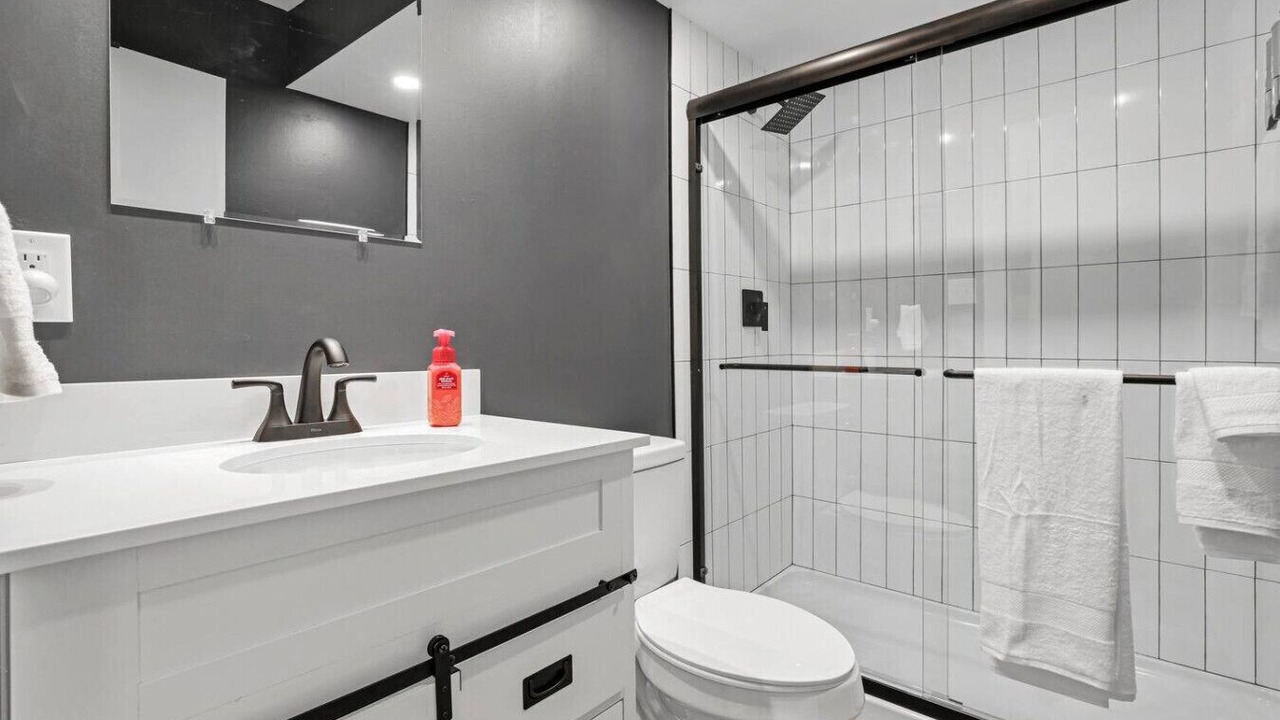 Photo of Bathroom in Near East Columbus