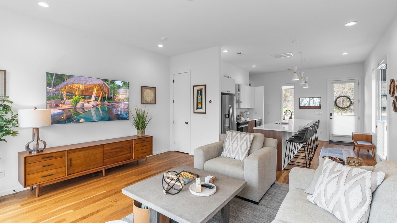 Photo of Livingroom in East Ridge