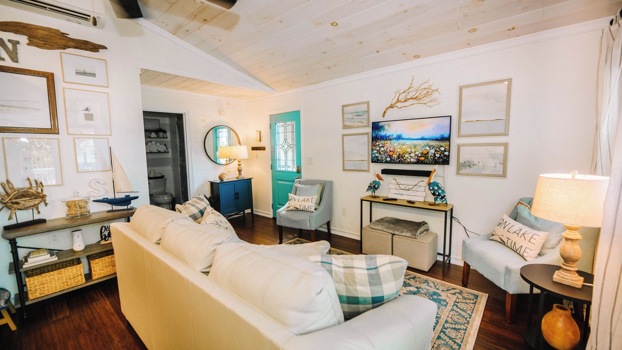 Photo of Bedroom in New River