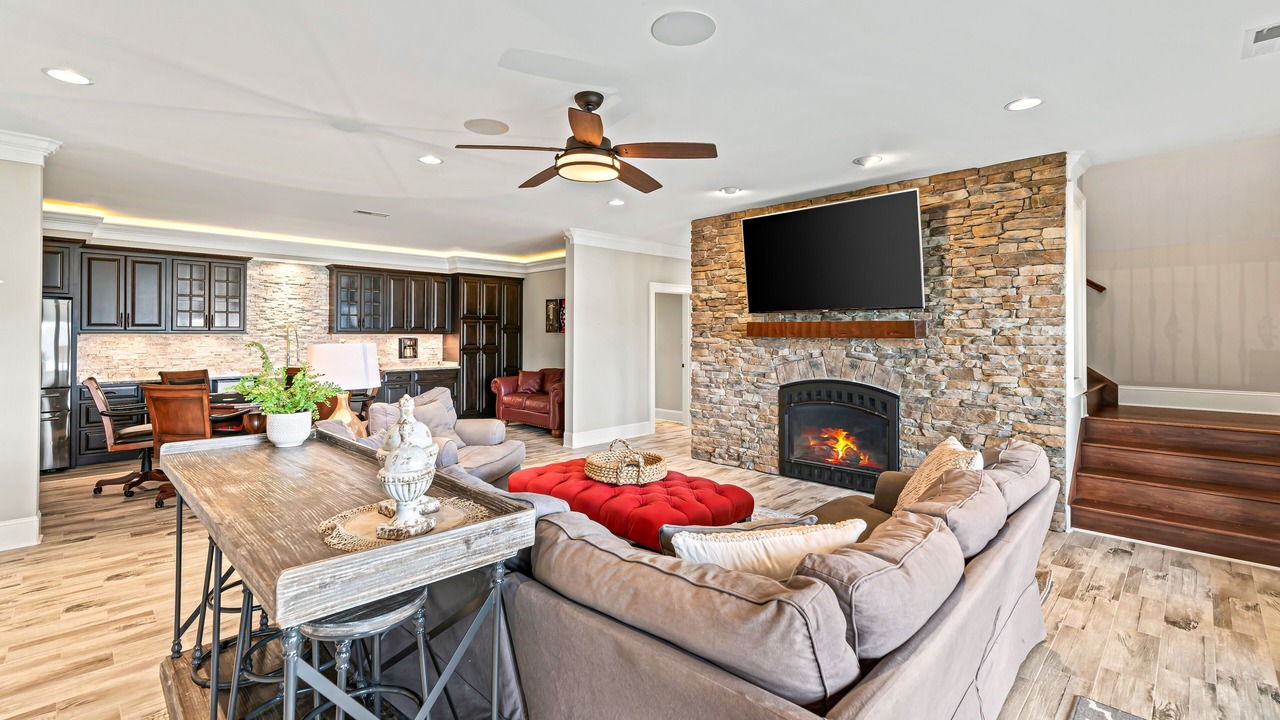 Photo of Livingroom in Sharps Chapel