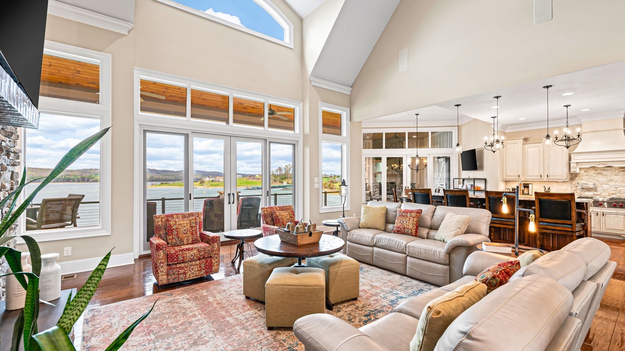 Photo of Livingroom in Sharps Chapel
