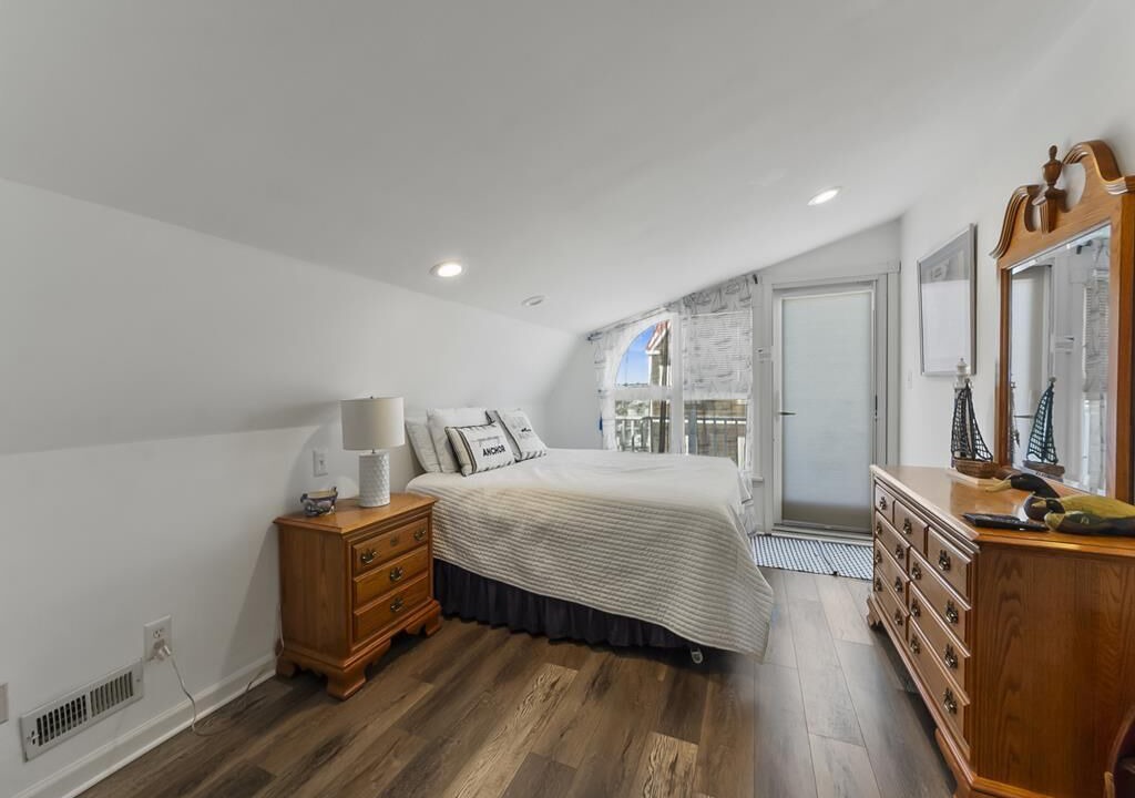 Photo of Bedroom in Village Green