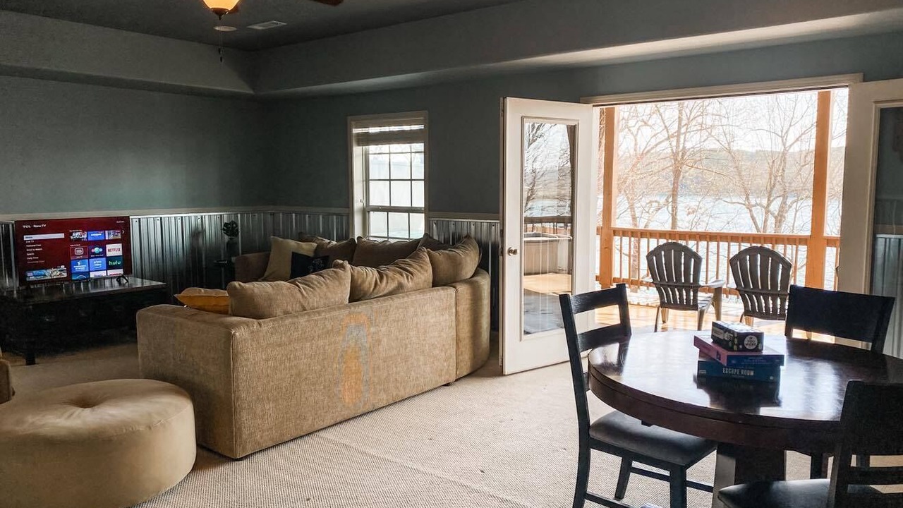 Photo of Livingroom in Beaver Shores